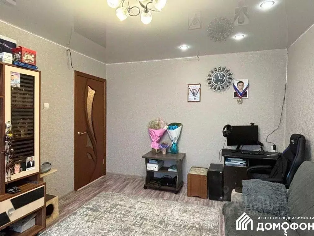 2-к кв. Омская область, Любинский рп ул. Новая, 7 (49.3 м) - Фото 1