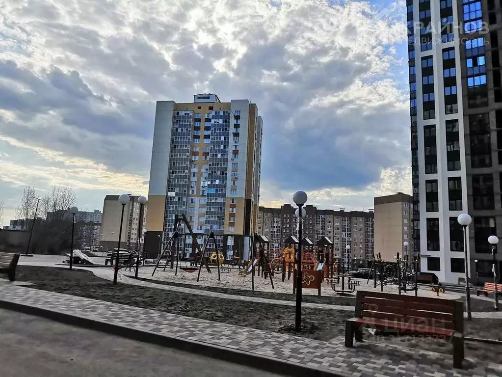 2-к кв. Воронежская область, Воронеж Острогожская ул., 156/1 (61.75 м) - Фото 1