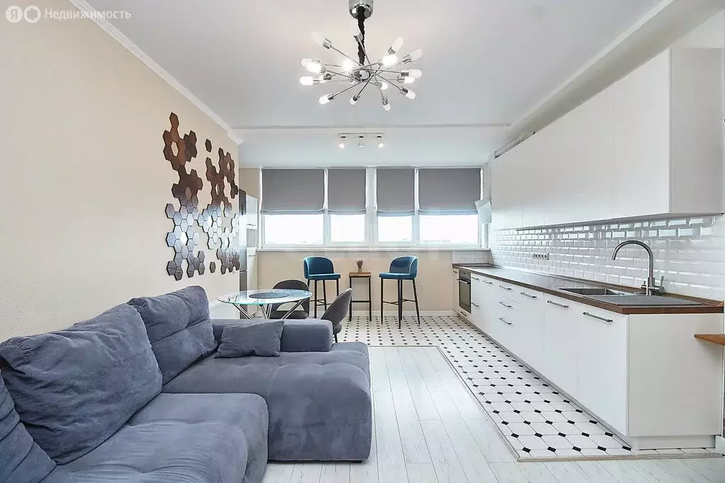 2-комнатная квартира: Тюмень, проезд Геологоразведчиков, 44 (65.3 м) - Фото 2