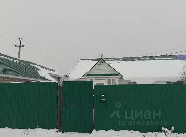 Дом в Башкортостан, Уфимский район, Красноярский сельсовет, с. Красный ... - Фото 1
