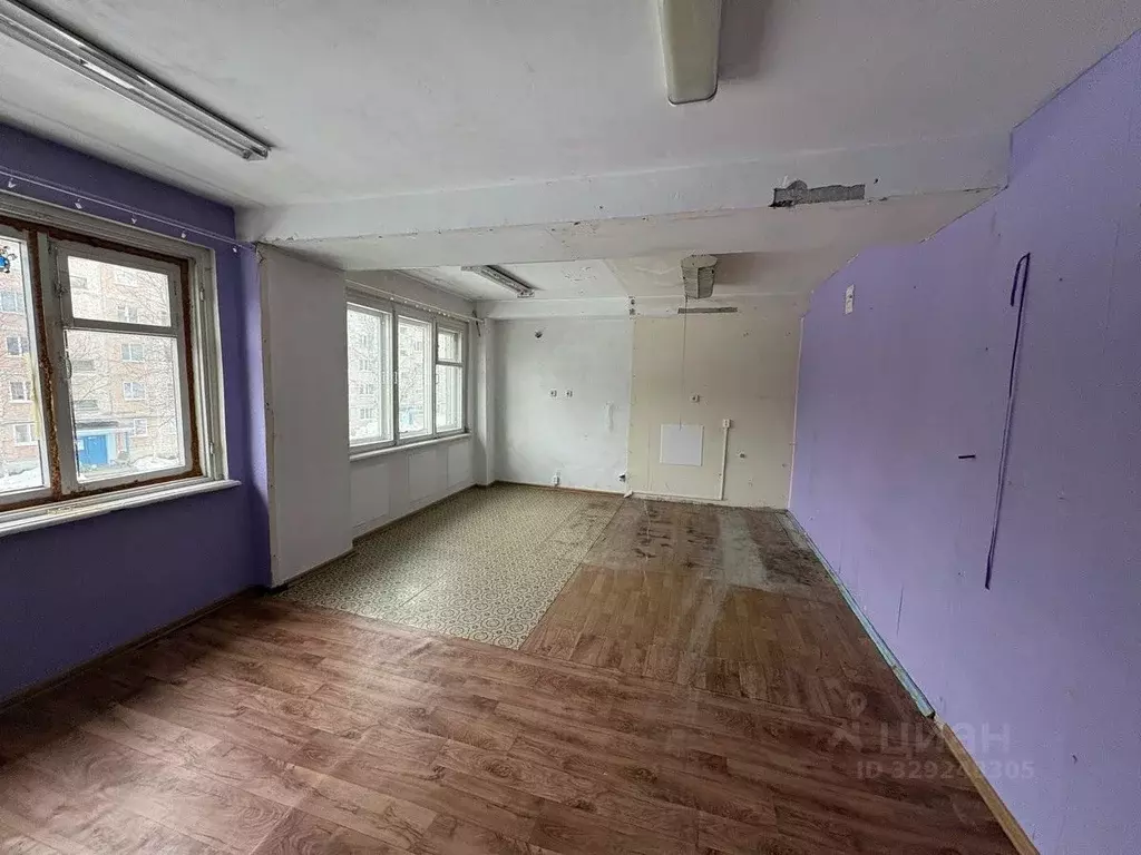 Помещение свободного назначения в Мурманская область, Апатиты Северная ... - Фото 1