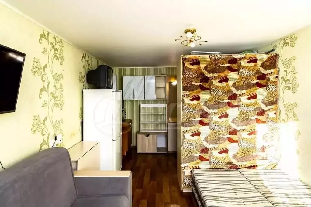 Комната Тюменская область, Тюмень ул. Республики, 210 (17.4 м) - Фото 1