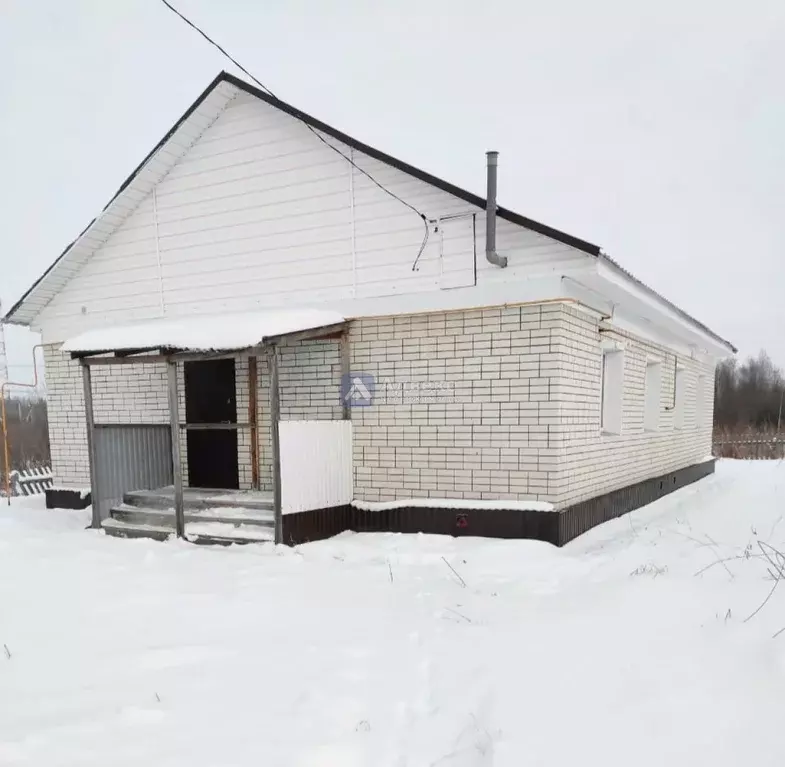 Дом в Тюменская область, с. Ярково пер. Охотников, 10 (112 м) - Фото 0