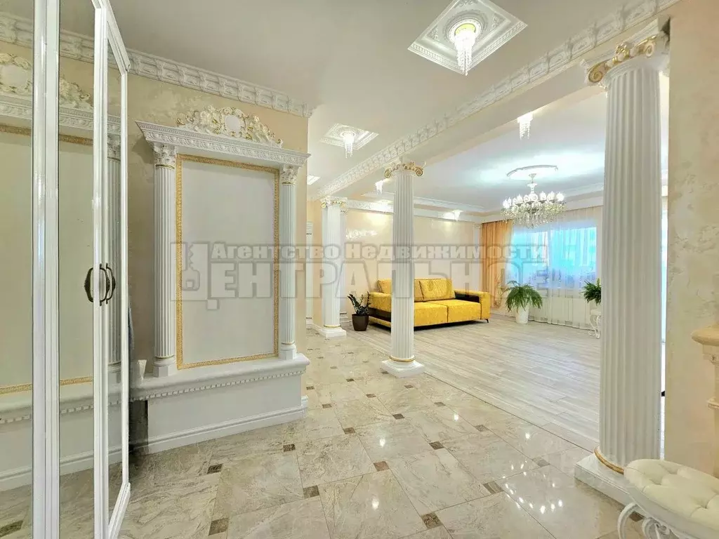 3-к кв. Смоленская область, Смоленск ул. Марии Октябрьской, 16А (112.0 ... - Фото 1