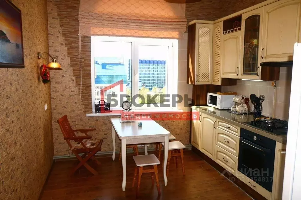 2-к кв. Севастополь ул. Щитовая, 24А (70.0 м) - Фото 2