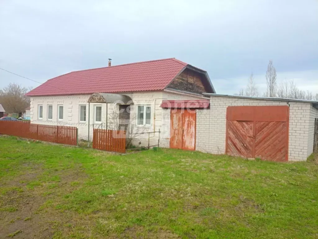 Дом в Липецкая область, Добровский муниципальный округ, с. Кривец ул. ... - Фото 1