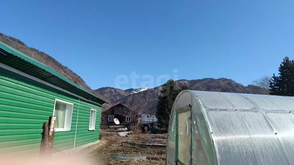 Дом в Алтай, Усть-Коксинский район, с. Чендек  (100 м) - Фото 1