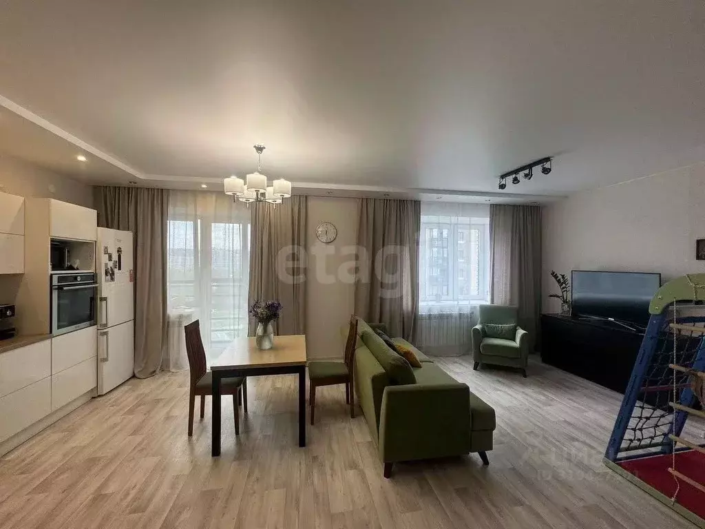 3-к кв. Красноярский край, Красноярск ул. Академгородок, 66 (82.0 м) - Фото 1