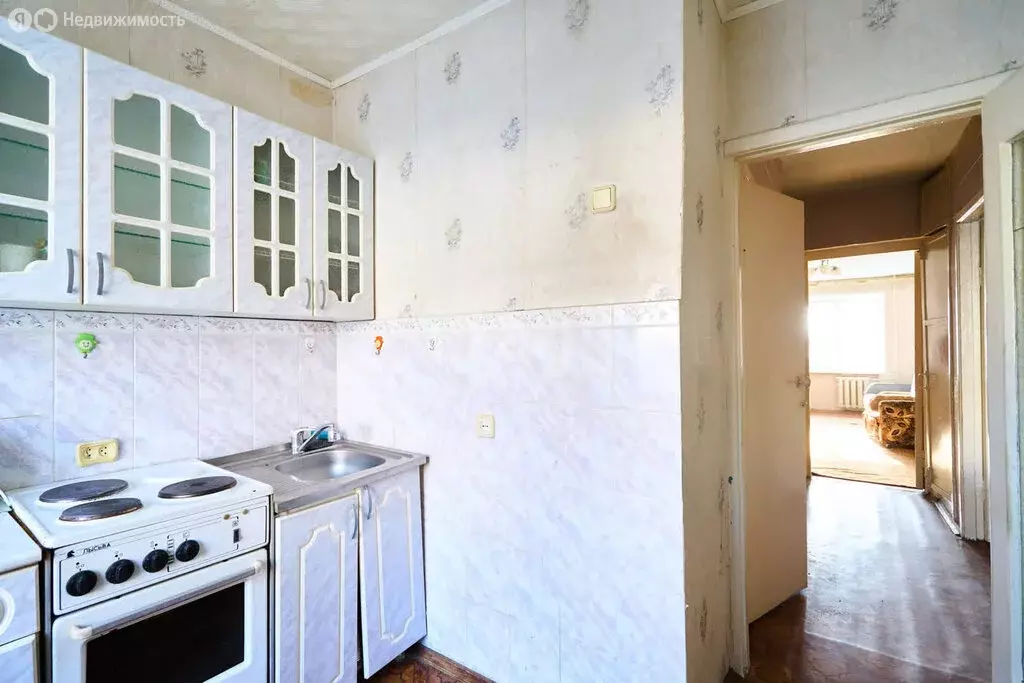 3-комнатная квартира: Томск, проспект Фрунзе, 120 (61.4 м) - Фото 0