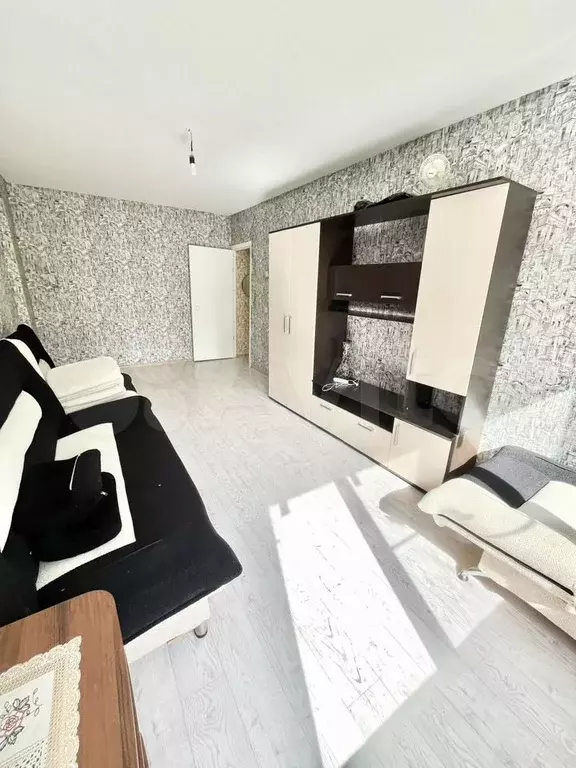 1-к. квартира, 38 м, 1/5 эт. - Фото 1