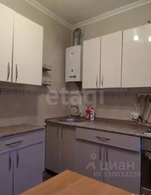 3-к кв. Крым, Симферополь ул. Кечкеметская (61.6 м) - Фото 1