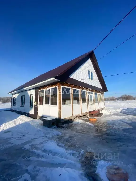 Дом в Алтайский край, с. Троицкое ул. Сибирская, 57 (99 м) - Фото 0