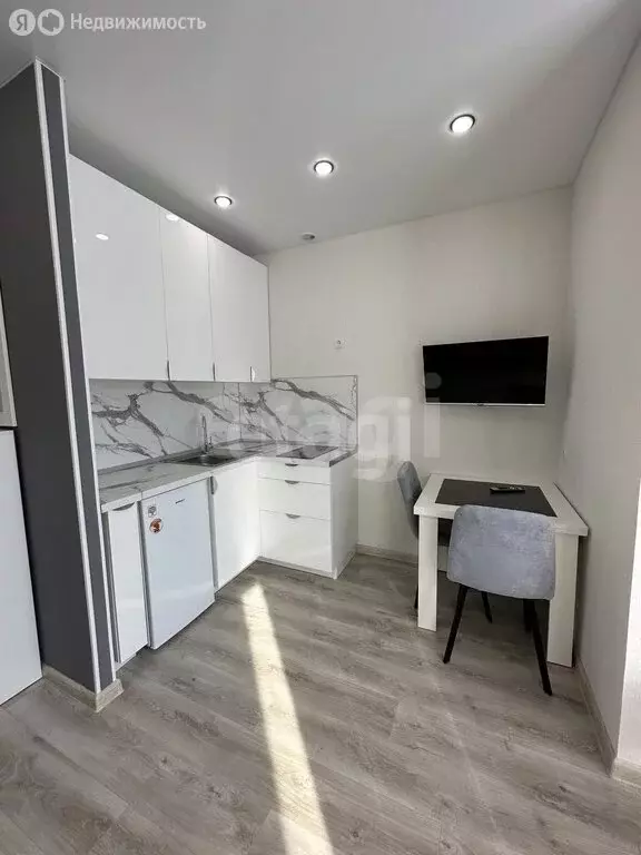 Квартира-студия: Ялуторовск, улица Свободы, 236 (24.4 м) - Фото 2