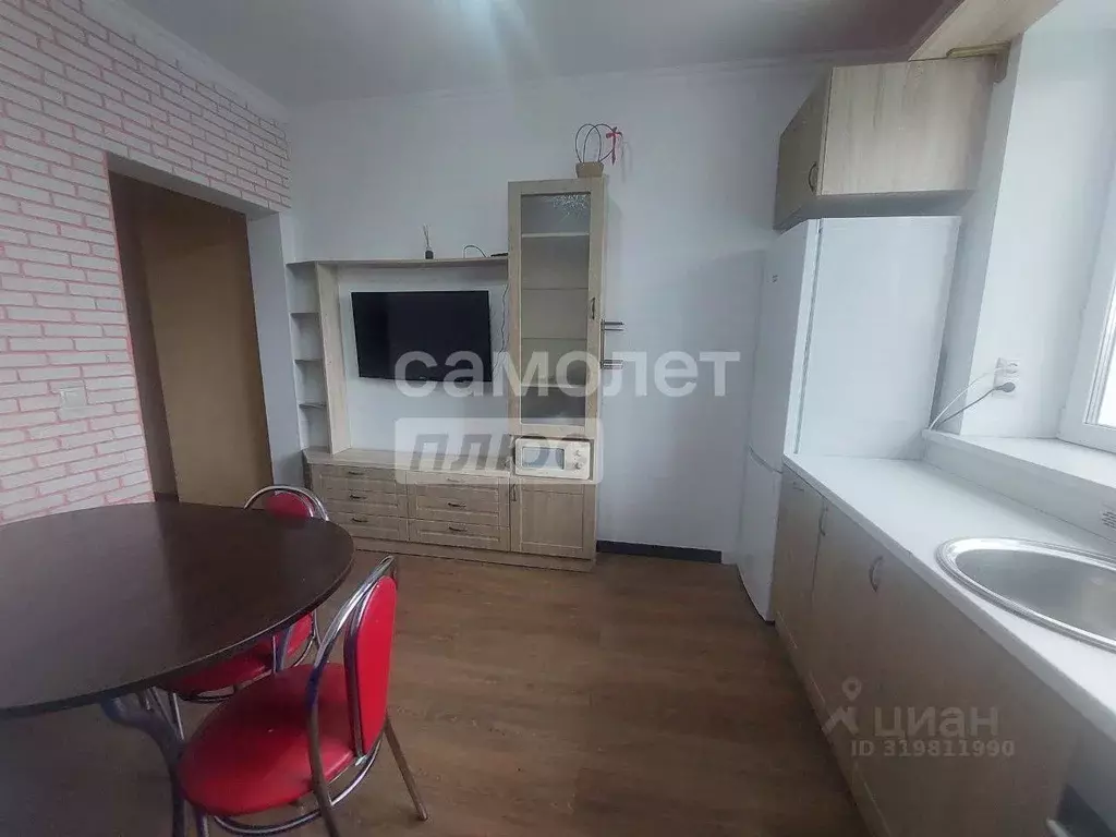 2-к кв. Тюменская область, Тюмень Ямская ул., 86 (73.0 м) - Фото 0