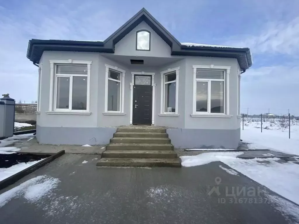 Дом в Ставропольский край, Предгорный муниципальный округ, пос. ... - Фото 0