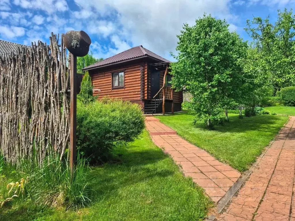 Дом в Новгородская область, Валдай ул. Победы, 10 (24 м) - Фото 1