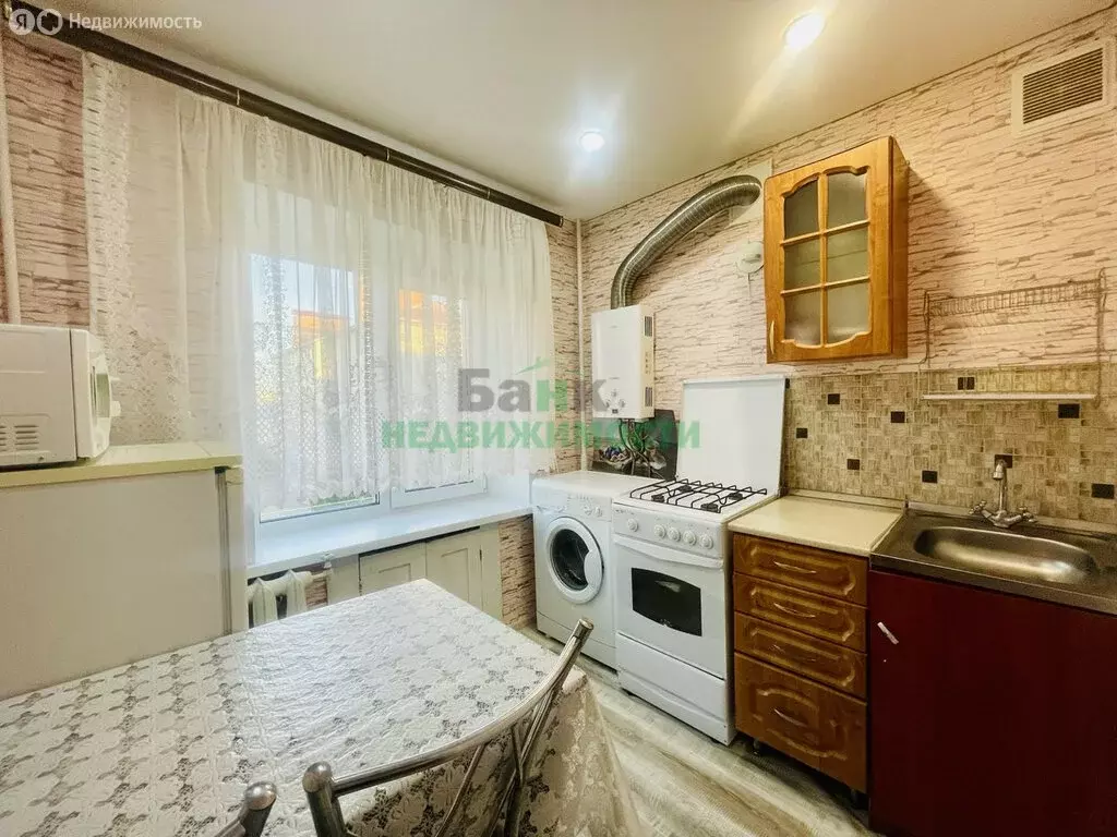 1-комнатная квартира: Вольск, улица Пугачёва, 60А (29.5 м) - Фото 1