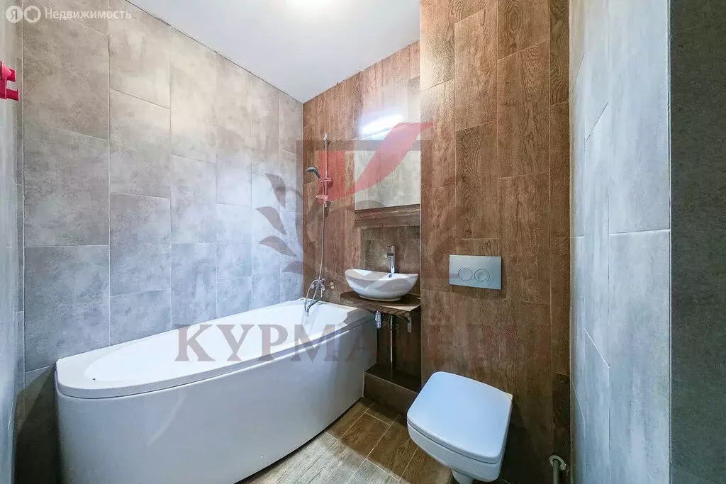 2-комнатная квартира: Екатеринбург, улица Евгения Савкова, 35/2 (48.1 ... - Фото 1