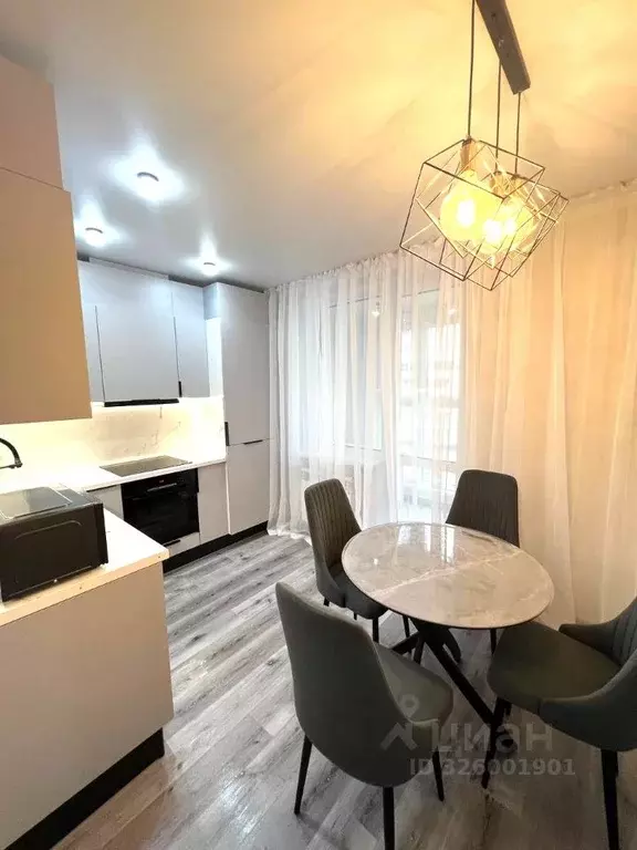 1-к кв. Омская область, Омск ул. 70 лет Октября, 3/5 (42.0 м) - Фото 1