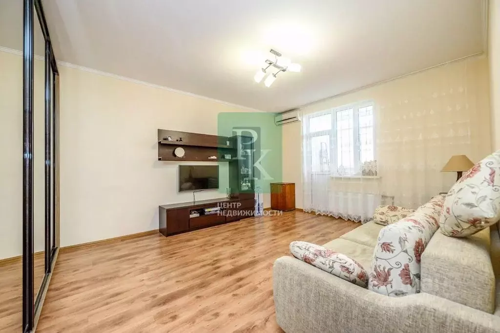 1-к кв. Севастополь просп. Античный, 68 (50.0 м) - Фото 2