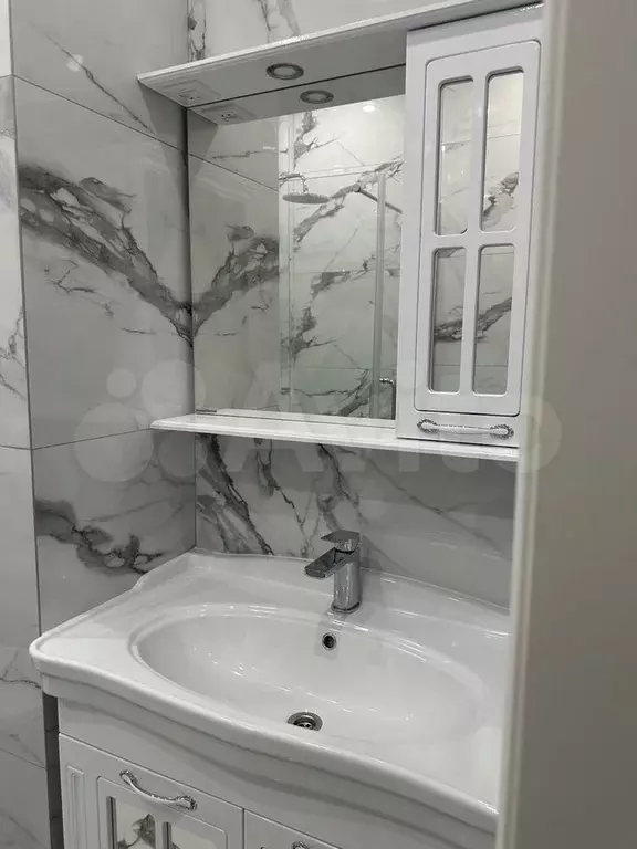 3-к. квартира, 130 м, 2/9 эт. - Фото 1