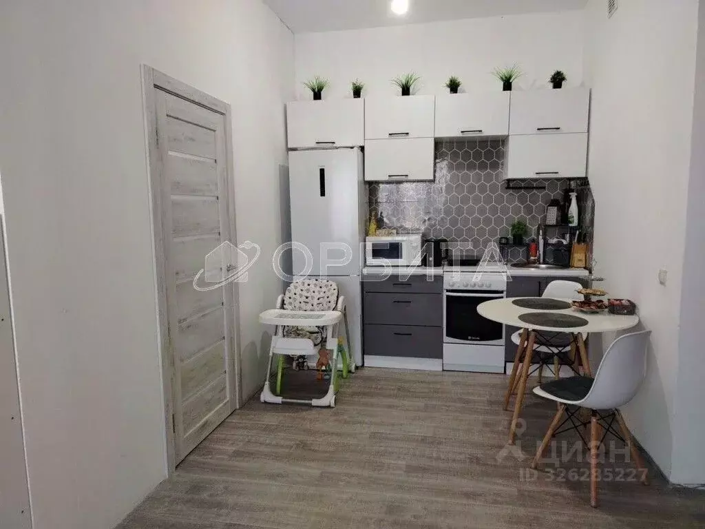 2-к кв. Тюменская область, Тюмень ул. Павла Никольского, 6 (43.0 м) - Фото 1