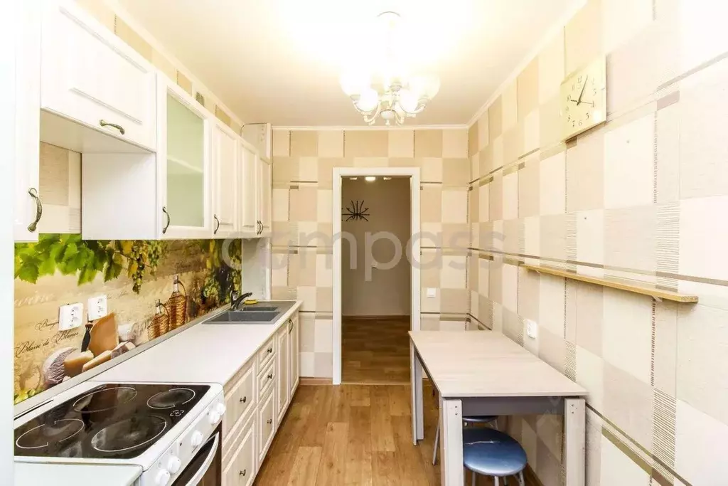2-к кв. Тюменская область, Тюмень Шаимский проезд, 4 (50.4 м) - Фото 0