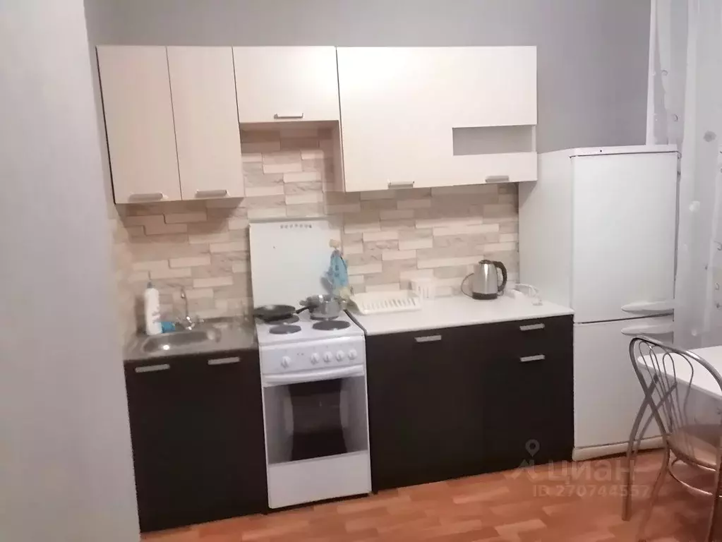 1-к кв. Курская область, Курск просп. Победы, 46 (37.0 м) - Фото 2