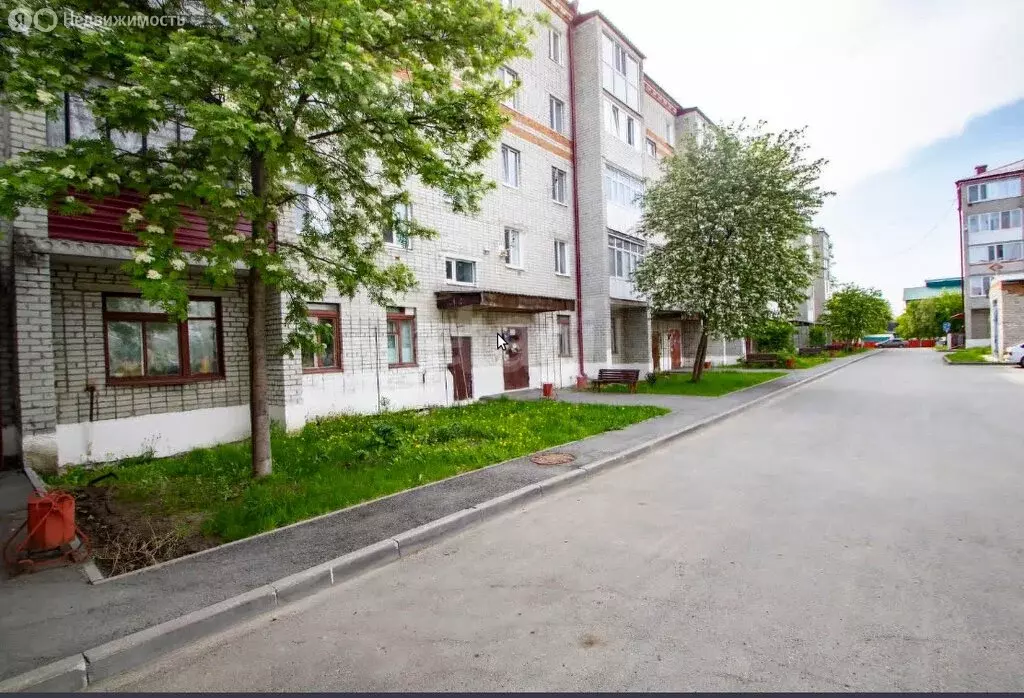 2-комнатная квартира: Заводоуковск, Глазуновская улица, 7 (48.9 м) - Фото 0
