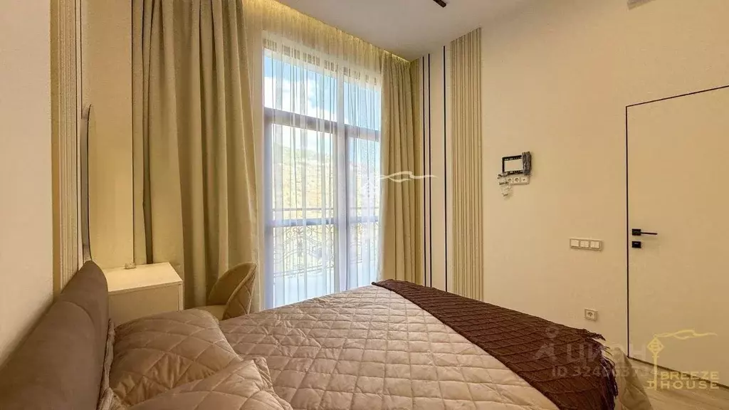 3-к кв. Крым, Ялта муниципальный округ, Отрадное пгт ш. Дражинского, ... - Фото 2