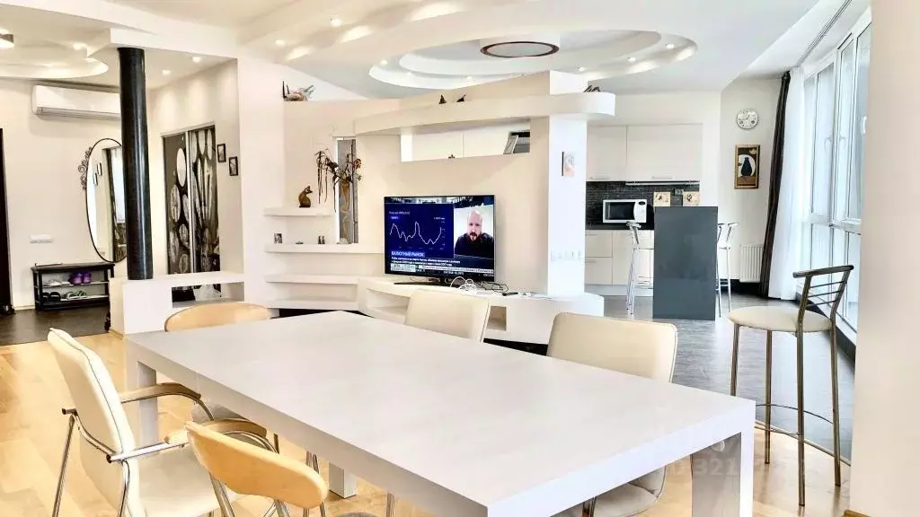 4-к кв. Самарская область, Самара ул. Венцека, 1 (200.0 м) - Фото 1