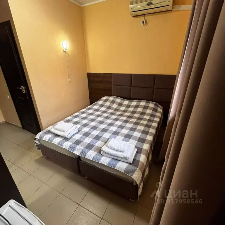 Комната Крым, Саки ул. Морская, 9А2А (25.0 м) - Фото 1