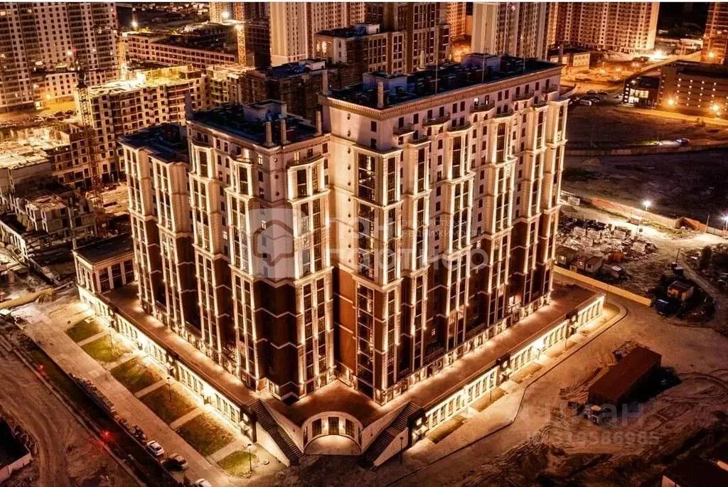 3-к кв. Санкт-Петербург ул. Дыбенко, 8к1 (78.4 м) - Фото 0