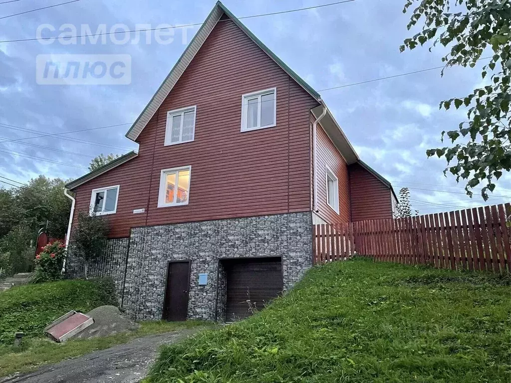 Дом в Алтай, Горно-Алтайск ул. Сазона Суразакова, 30 (157 м) - Фото 0