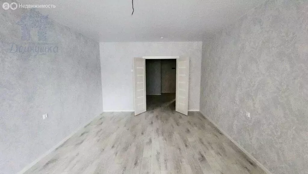 3-комнатная квартира: Воронеж, улица Лётчика Филипова, 4 (100.8 м) - Фото 1