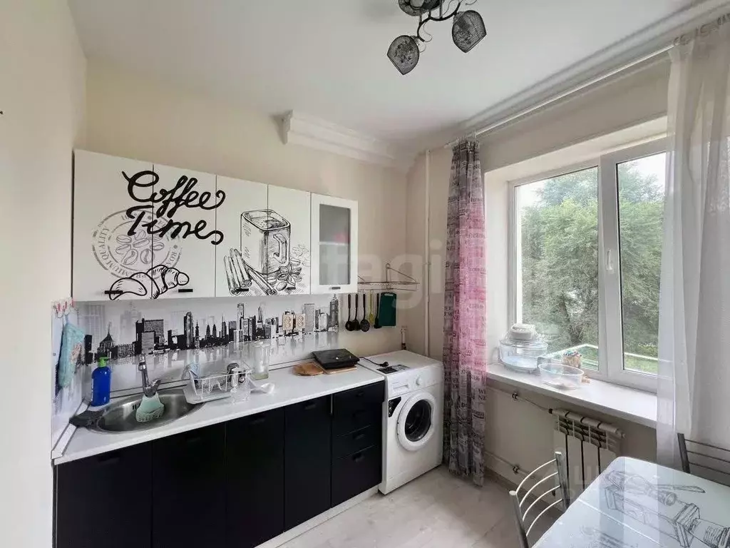 2-к кв. Приморский край, Артем ул. Лазо, 2 (46.2 м) - Фото 1