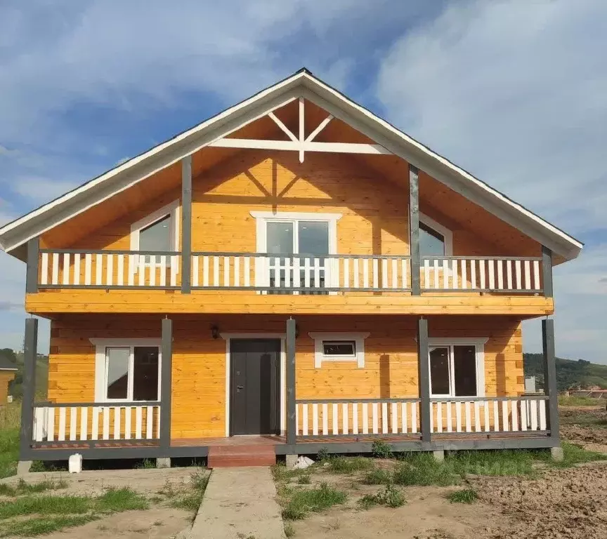 Дом в Красноярский край, Красноярск городской округ, д. Бугачево пер. ... - Фото 1