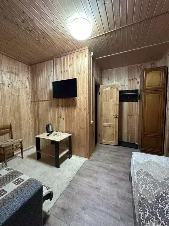 Комната Карачаево-Черкесия, Зеленчукский район, с. Архыз ул. ... - Фото 0