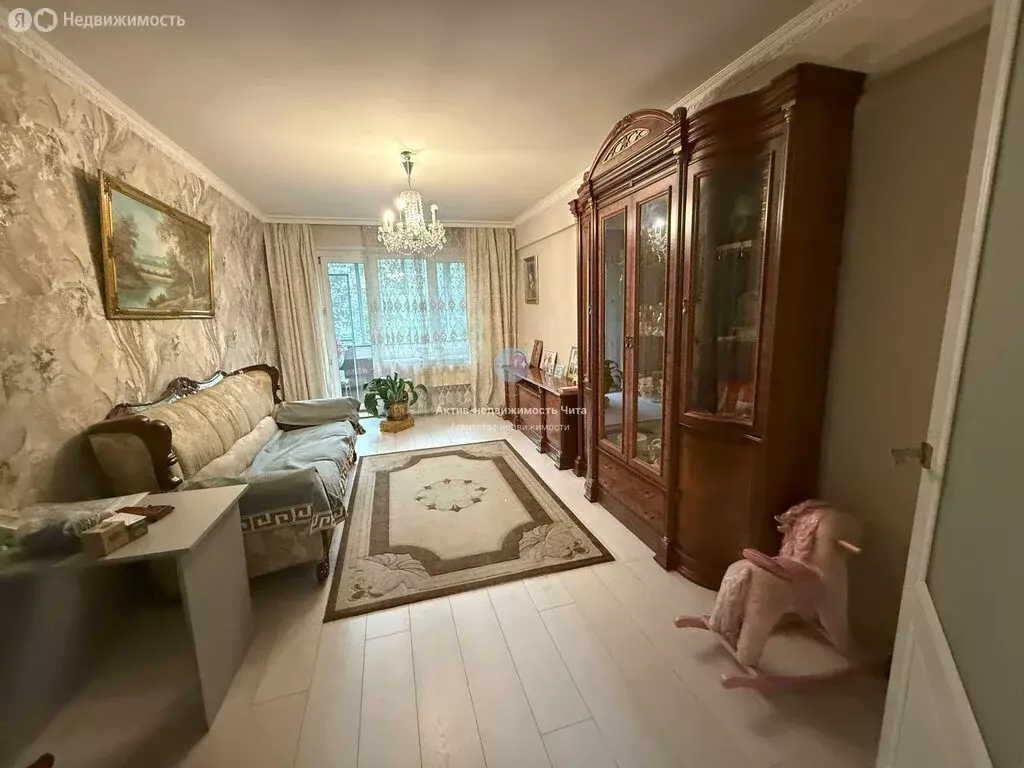 3-комнатная квартира: Чита, 1-й микрорайон, 24 (70 м) - Фото 0