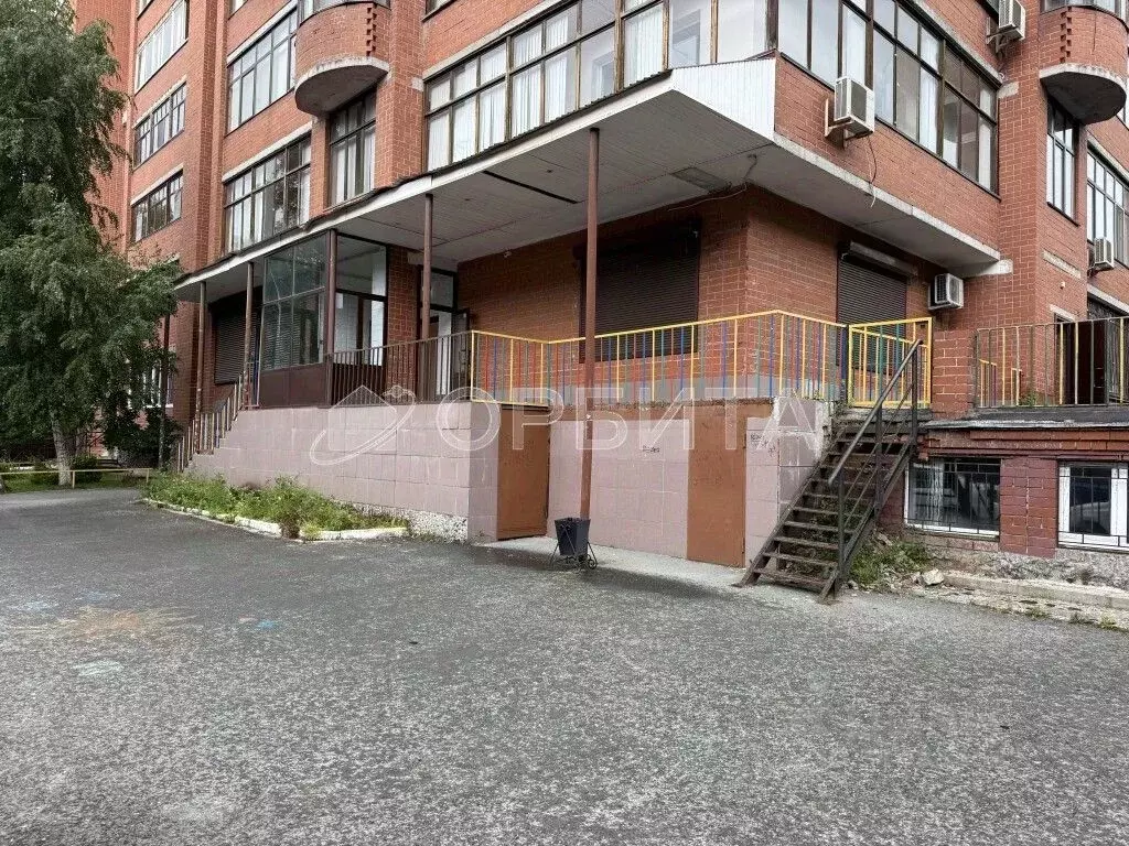 Помещение свободного назначения в Тюменская область, Тюмень ул. ... - Фото 1