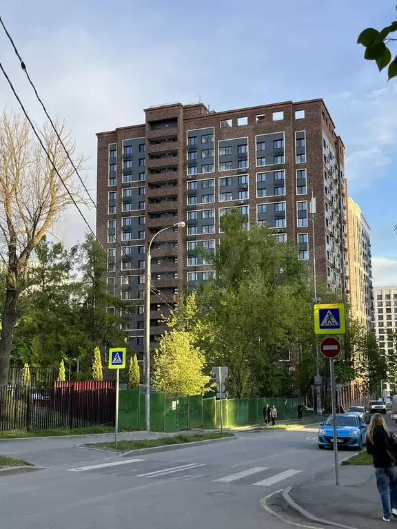 1-к. квартира, 43 м, 10/15 эт. - Фото 0