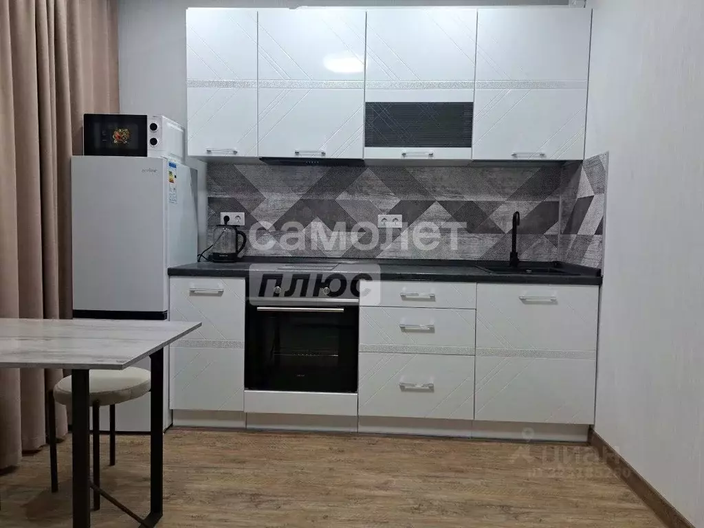 Студия Челябинская область, Челябинск ул. Маршала Чуйкова, 25 (24.0 м) - Фото 2