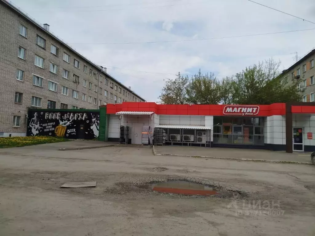 Помещение свободного назначения в Удмуртия, Ижевск ул. Гагарина, 3Б ... - Фото 0