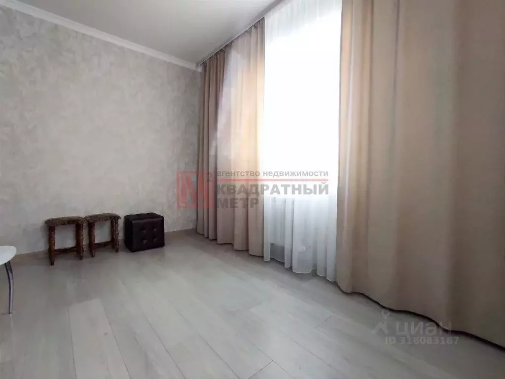 3-к кв. Белгородская область, Старый Оскол Макаренко мкр, 11Б (73.2 м) - Фото 0