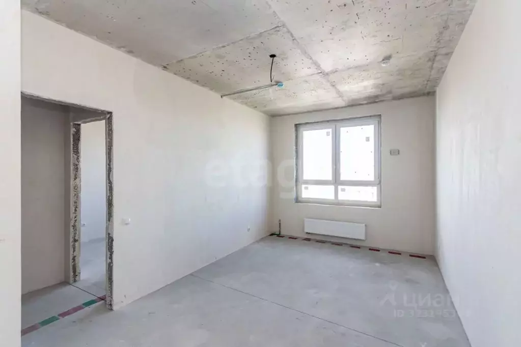 1-к кв. Тюменская область, Тюмень ул. Фармана Салманова, 17 (36.4 м) - Фото 1