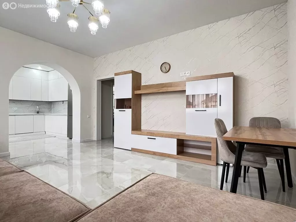 Дом в посёлок Иноземцево, Комсомольская улица (269.4 м) - Фото 1