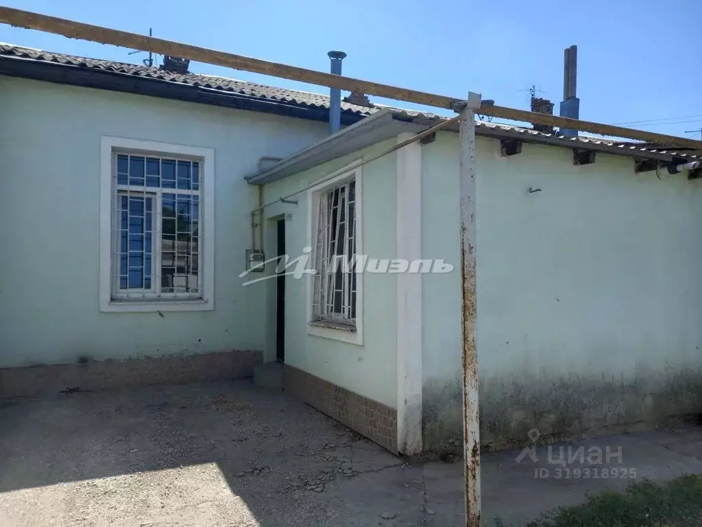 3-к кв. Крым, Симферополь ул. Садовая, 4 (43.2 м) - Фото 0