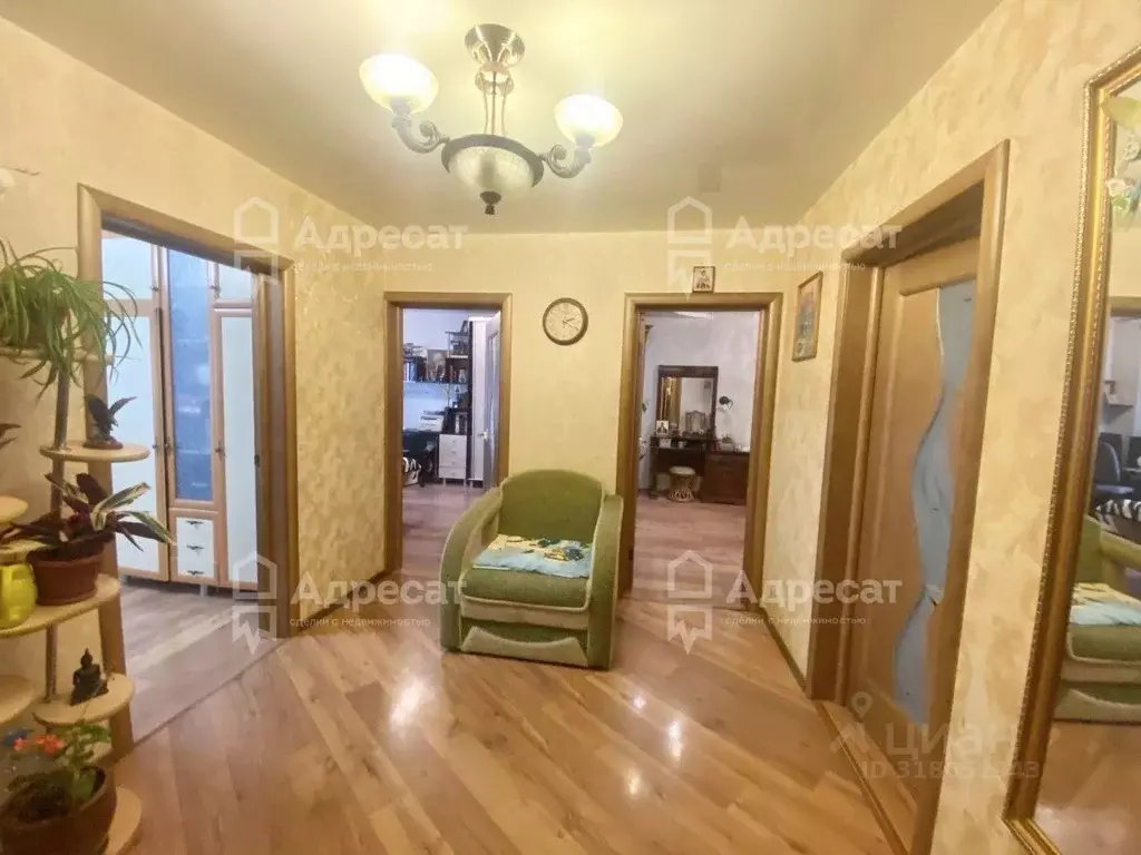 4-к кв. Волгоградская область, Волгоград Новоузенская ул., 6 (82.1 м) - Фото 1