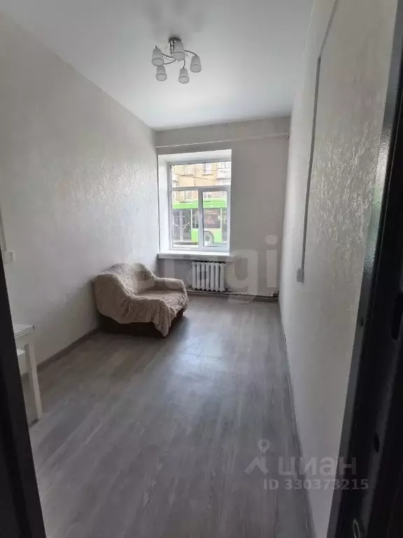 Комната Псковская область, Псков ул. Труда, 32 (10.8 м) - Фото 1