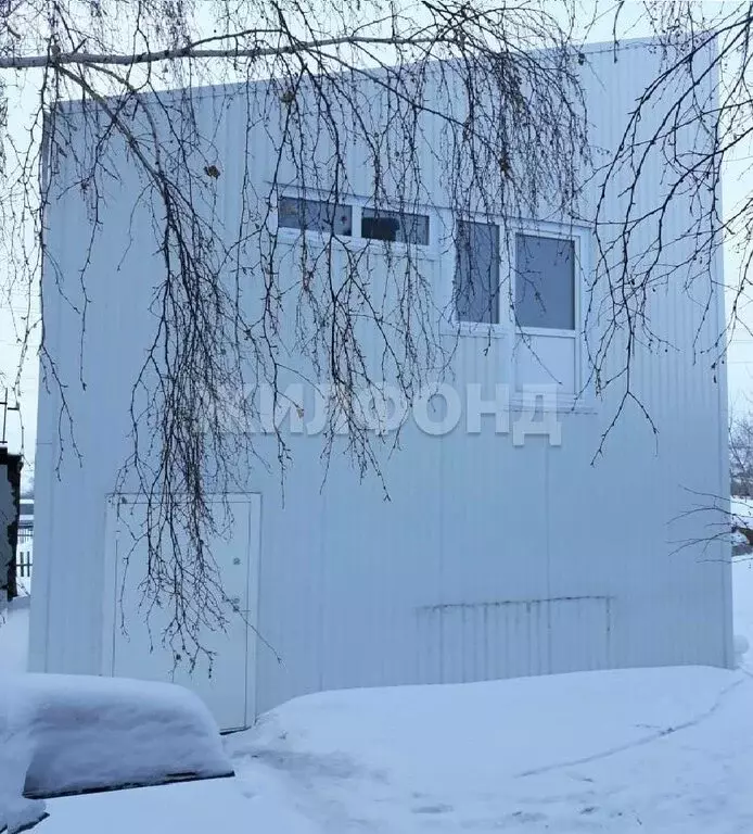 Дом в посёлок Листвянский, Школьная улица (121 м) - Фото 1